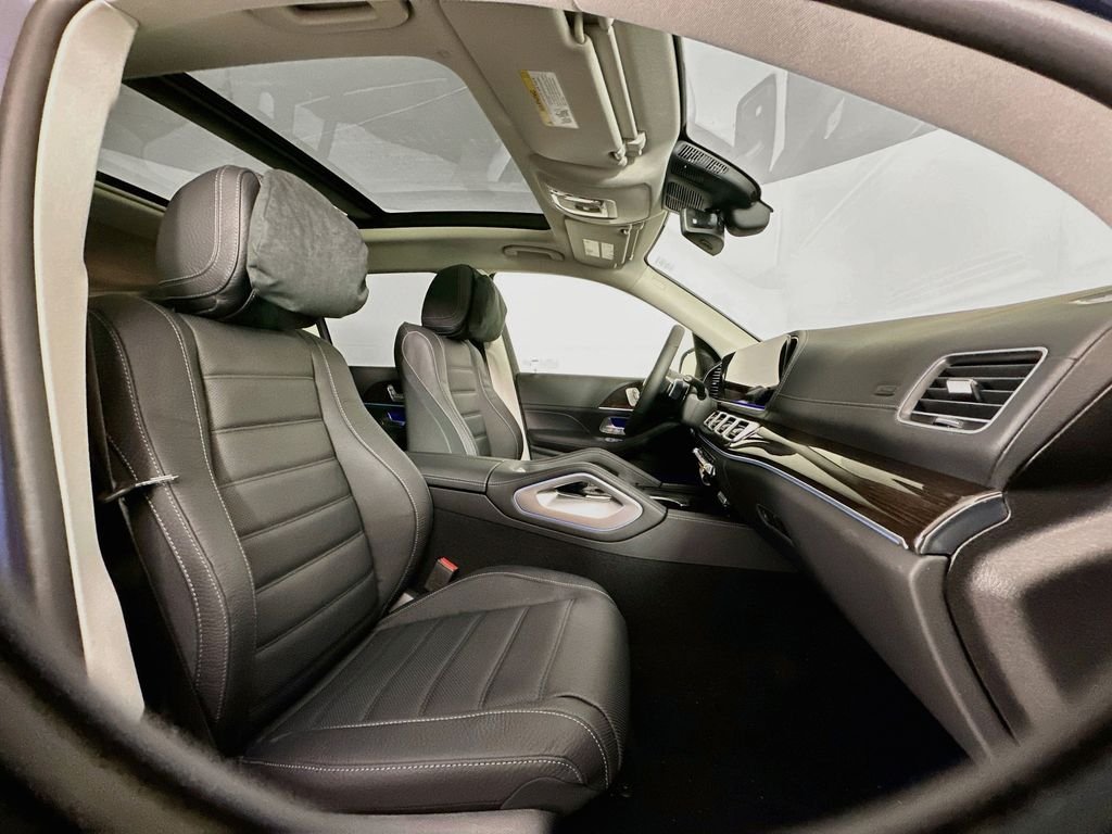 New 2026 Twilight Blue Metallic Mercedes-Benz GLS 450 image 30