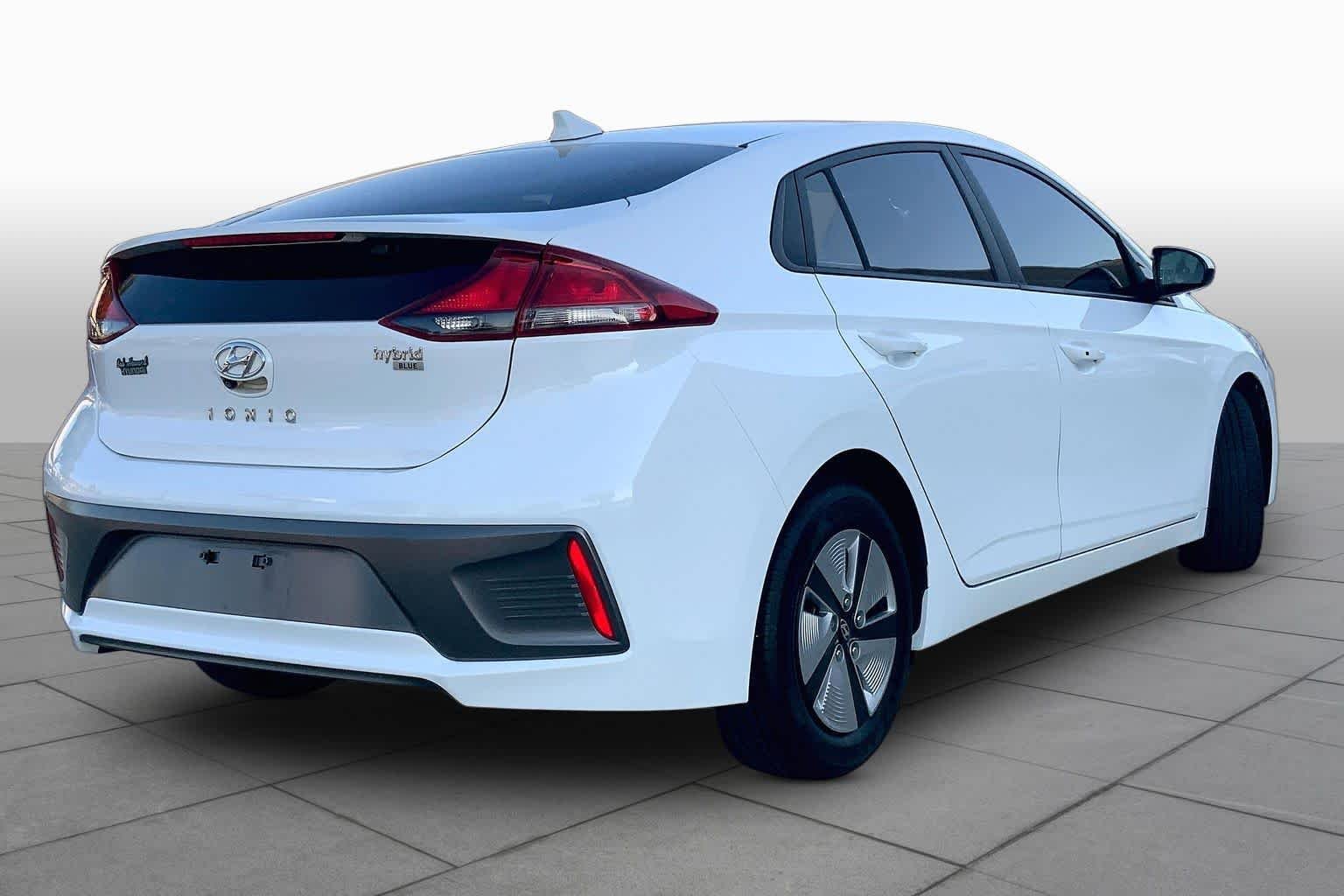 Used 2021 Ceramic White Hyundai Blue image 13
