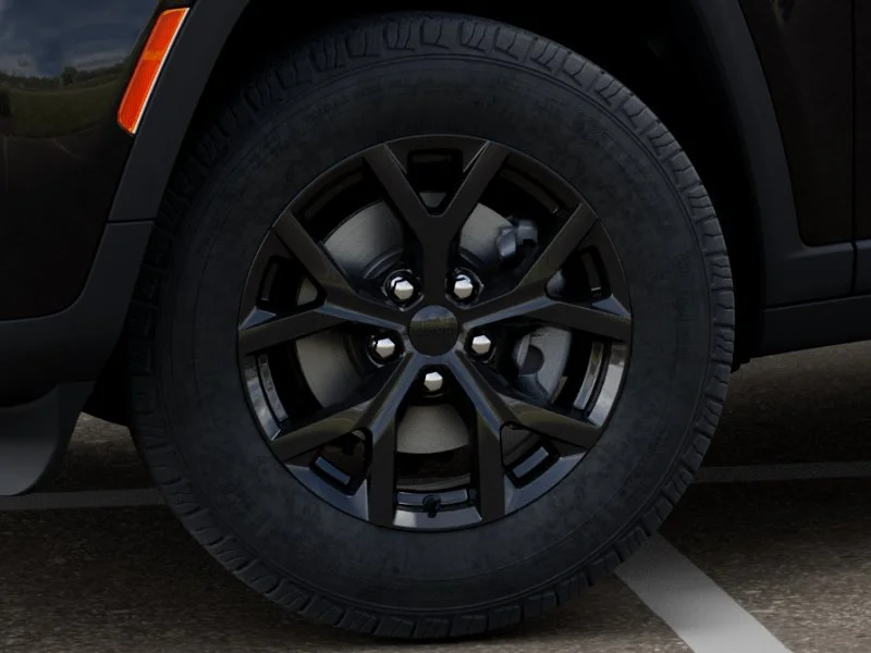 New 2026 Diamond Black Crystal Pearl-Coat Exterior Paint Jeep Altitude image 38