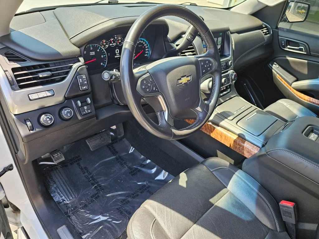 Used 2018 SUMMIT WHITE Chevrolet Premier image 23