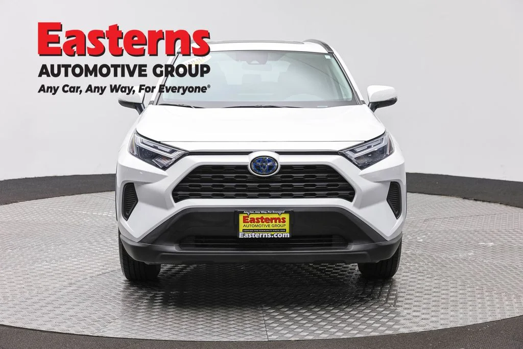 Used 2024 White Toyota XLE image 2