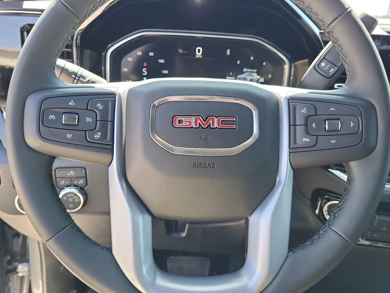 New 2026 Sterling Metallic GMC Elevation image 36