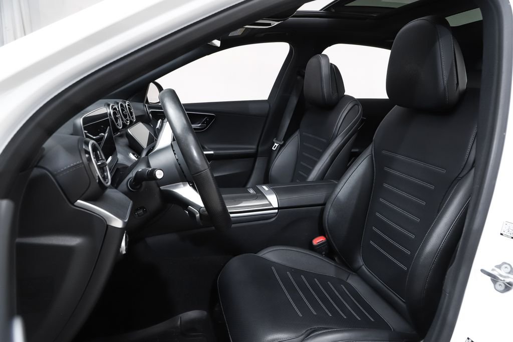 Used 2023  Mercedes-Benz C 300 image 9