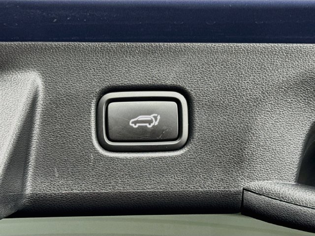 Certified Used 2025 Blue Hyundai SEL Convenience image 43