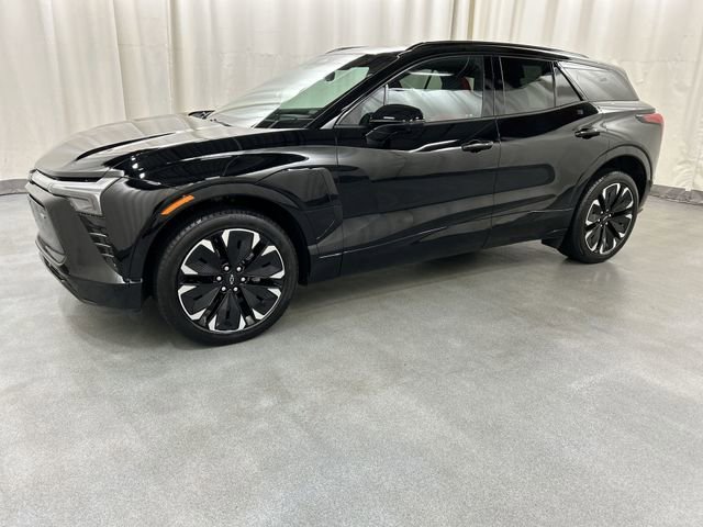 Used 2024 Chevrolet Blazer EV RS with VIN 3GNKDCRJ4RS285017 for sale in Waterbury, CT