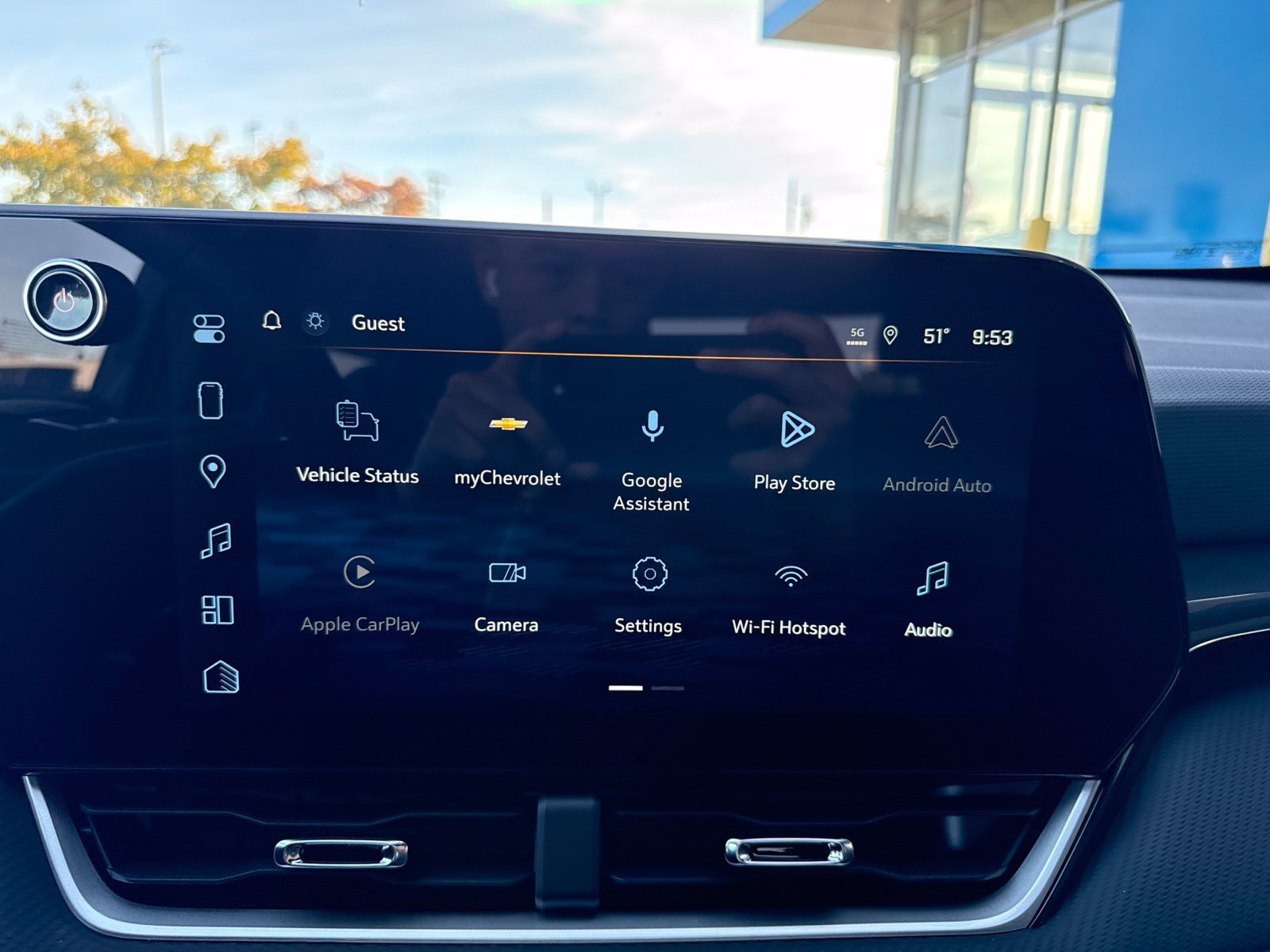 2027 Chevrolet Equinox LT - Photo 18