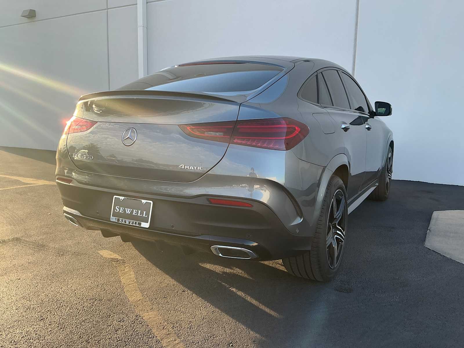 Certified Used 2025 Selenite Grey Metallic Mercedes-Benz GLE 450 image 4