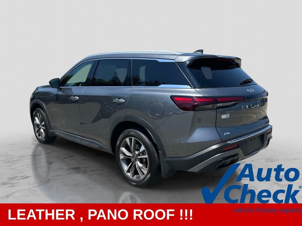 Used 2023 Gray INFINITI LUXE image 3