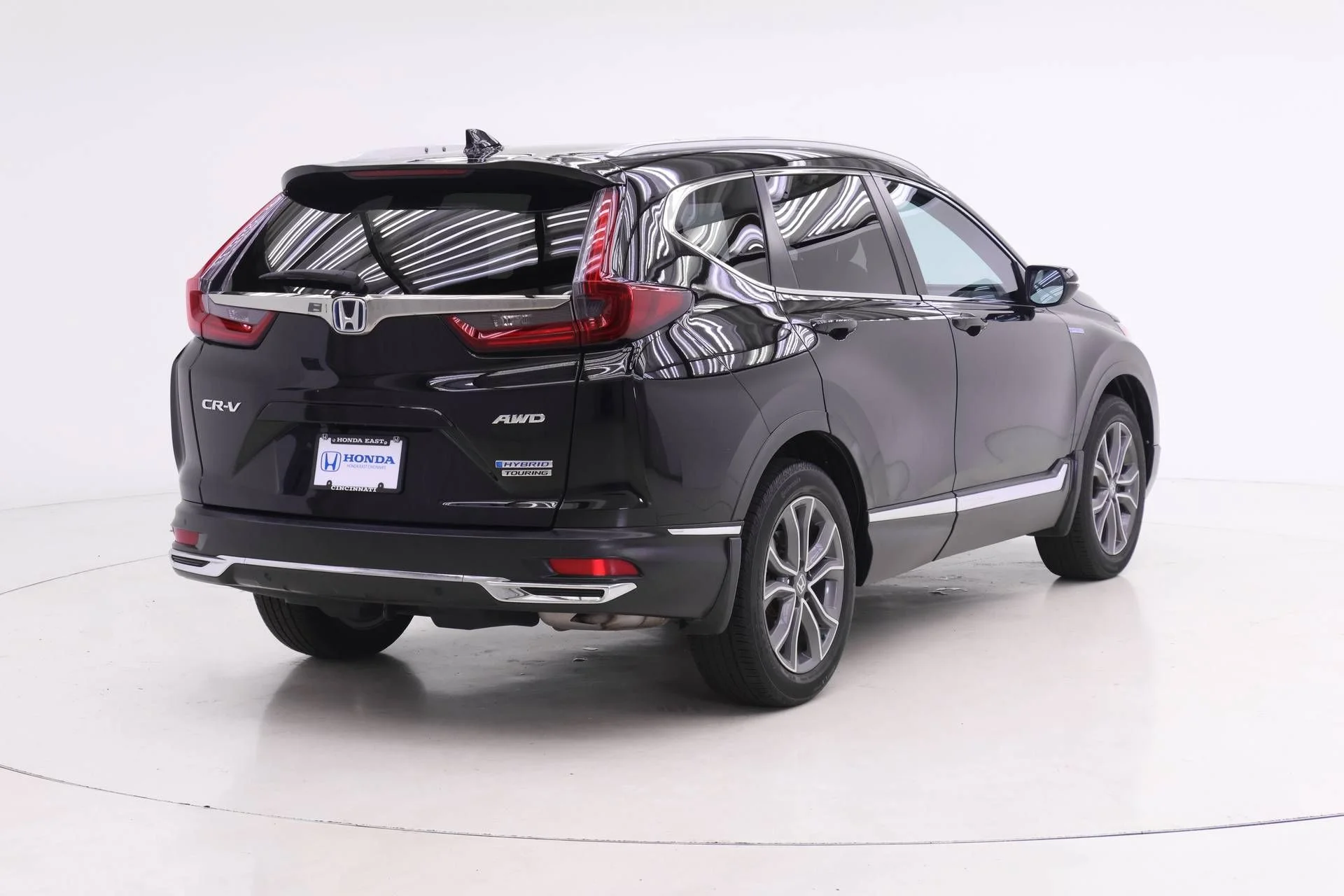 Certified Used 2022 Crystal Black Pearl Honda Touring image 2