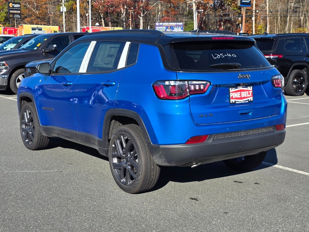 New 2026 Hydro Blue Pearl-Coat Exterior Paint Jeep Limited image 10