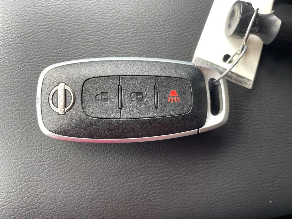 Used 2025 Red Nissan SR image 29