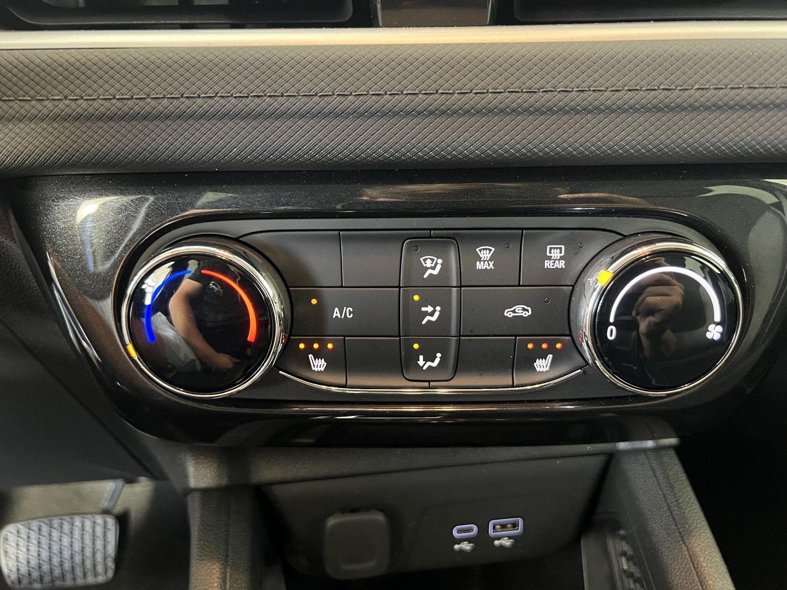 Used 2024 Fountain Blue Chevrolet LT image 14