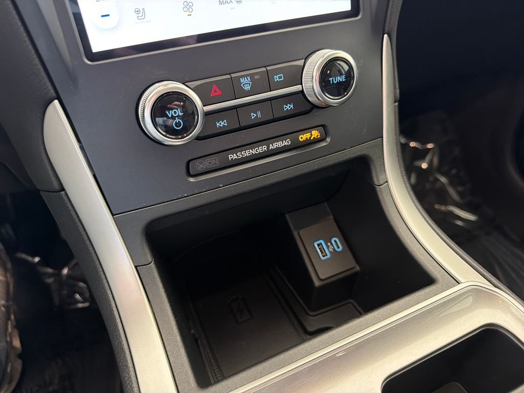 Used 2023 Gray Metallic Ford SEL image 21