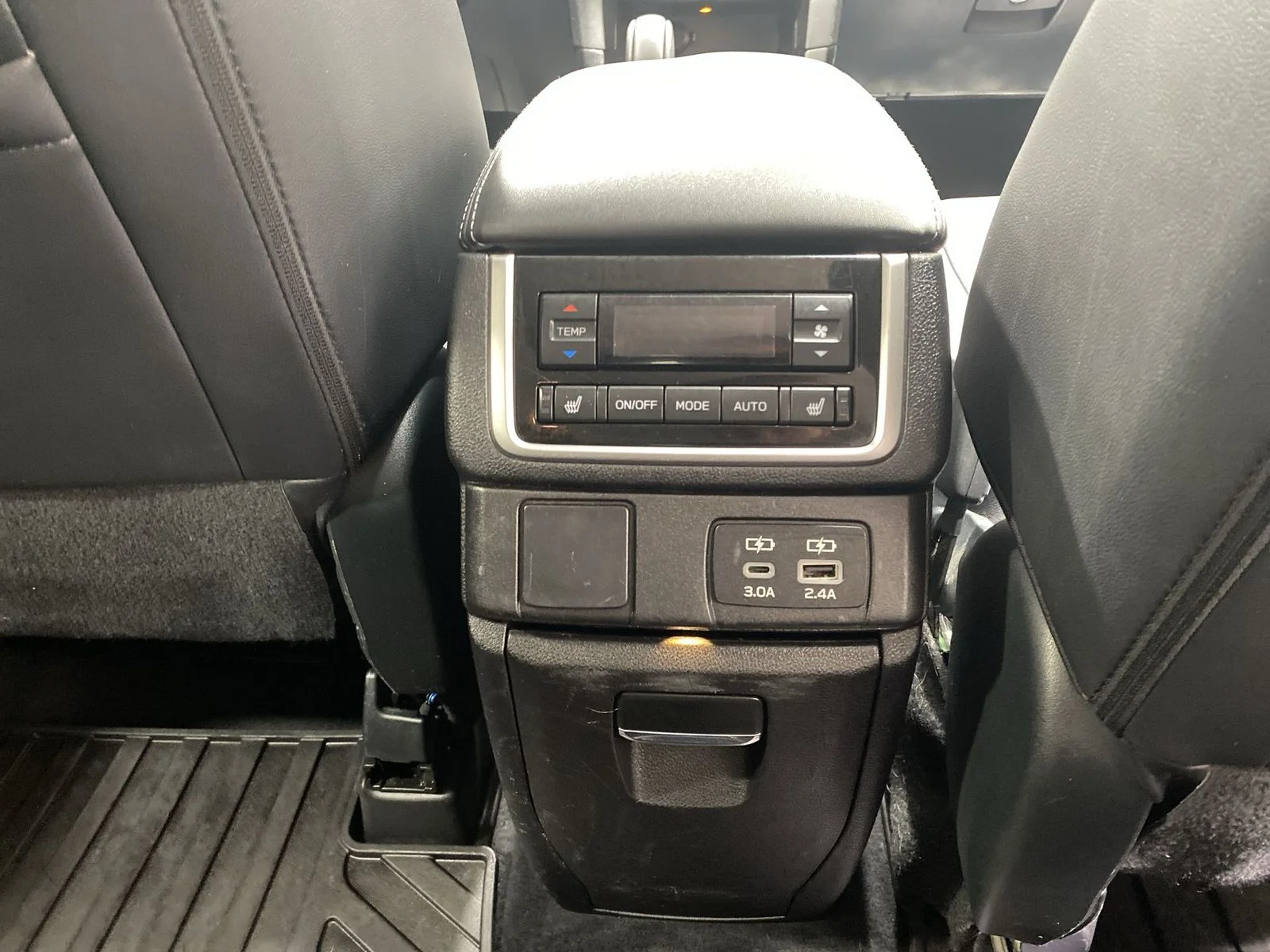 2023 Subaru Ascent Limited - Photo 21