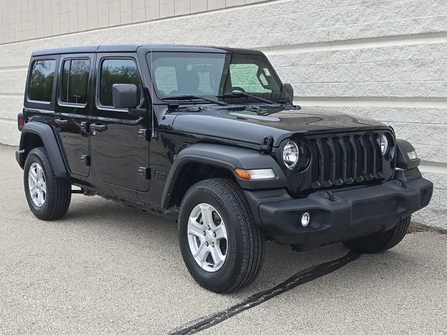 Certified Used 2022 Black Clearcoat Jeep Unlimited Sport S image 14