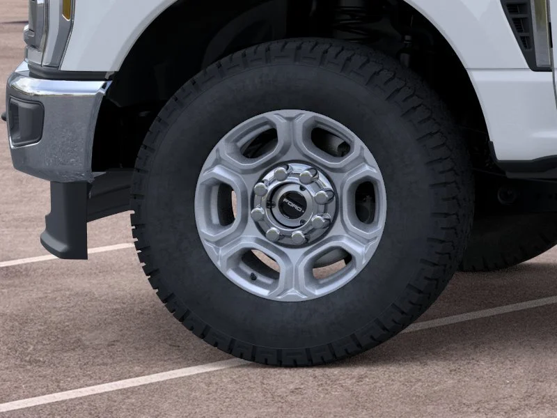 New 2026 Oxford White Ford F-350® XLT image 19