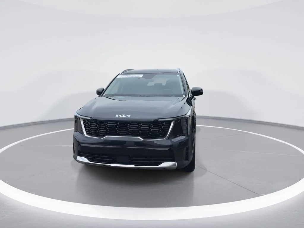 Used 2025 Gray Kia S image 3