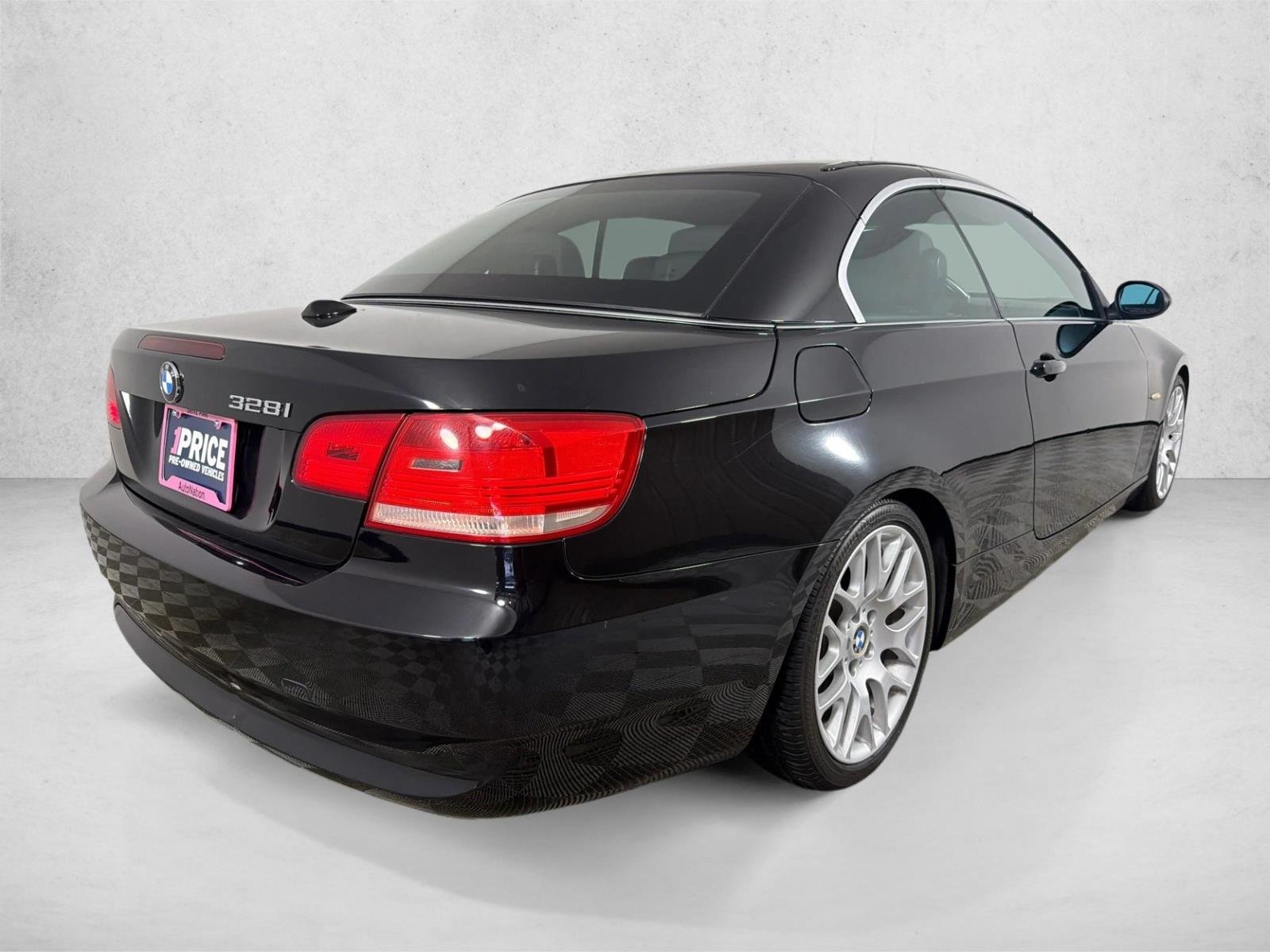 Used 2008 Black BMW 328i image 3
