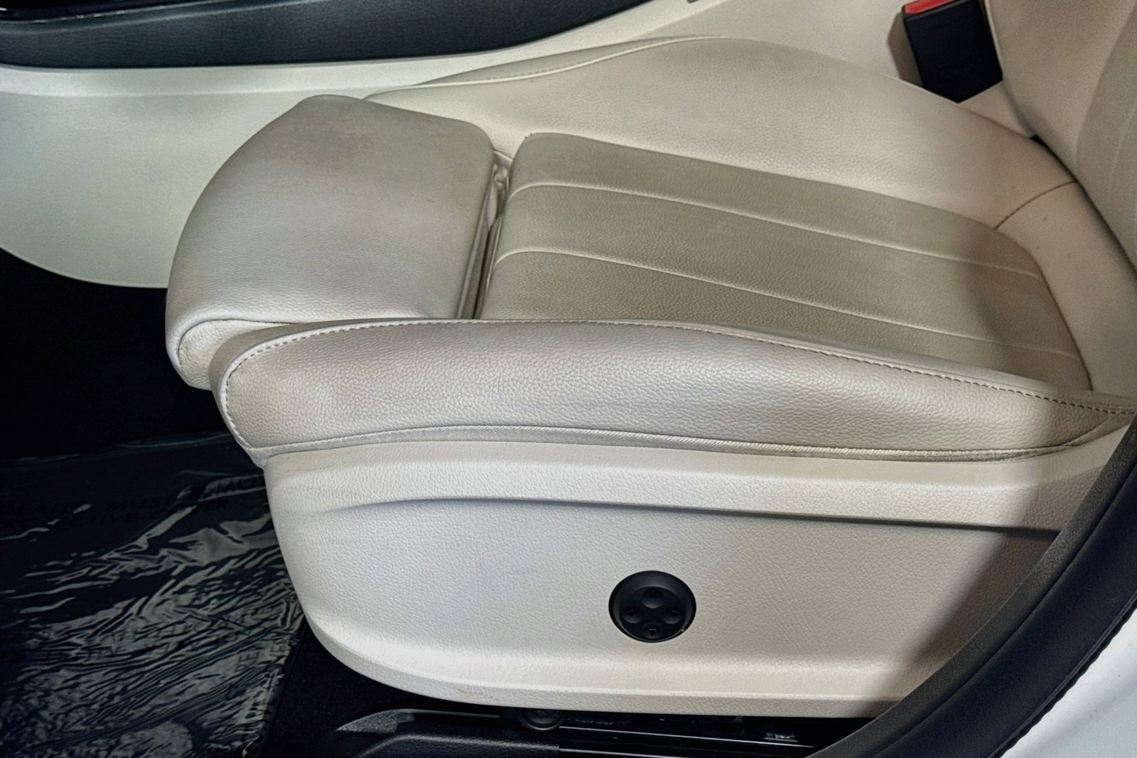 Certified Used 2023 Polar White Mercedes-Benz CLA 250 image 18