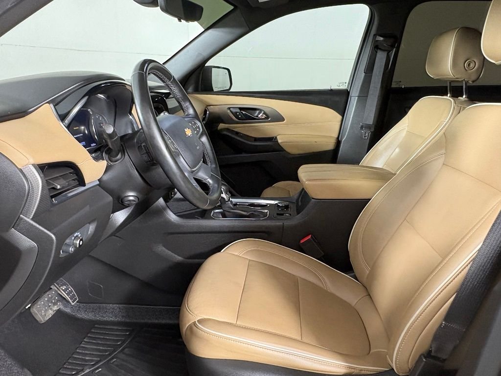 Used 2023 Red Chevrolet Premier image 22