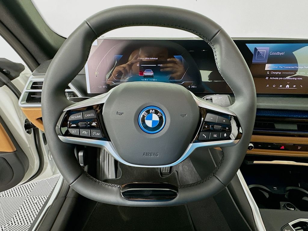 Used 2026 Alpine White BMW xDrive40 image 10