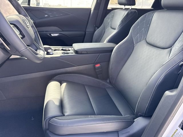 New 2026 Eminent White Pearl Lexus  350 LUXURY image 11