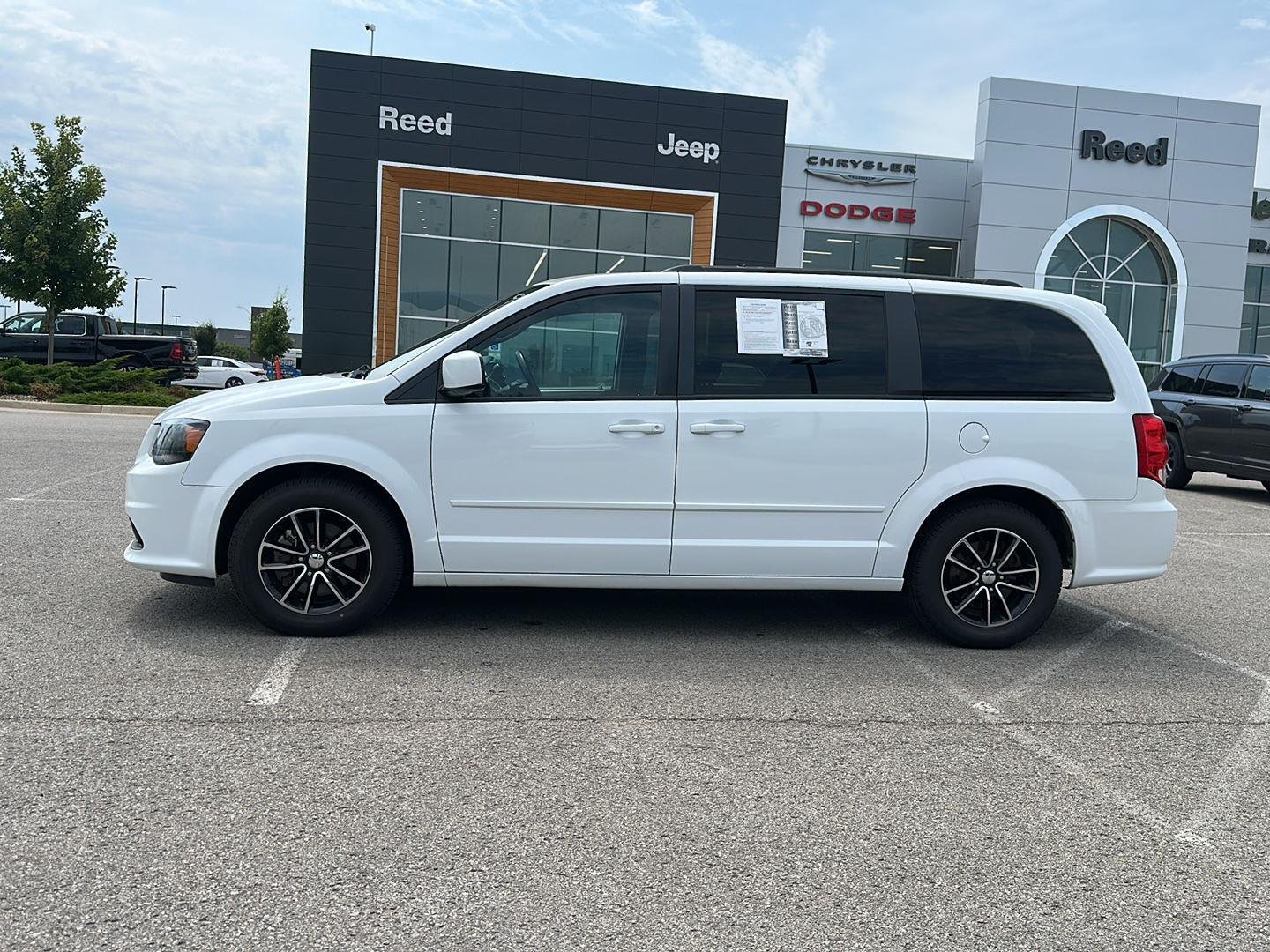 Used 2017 Dodge Grand Caravan GT with VIN 2C4RDGEGXHR731983 for sale in Kansas City