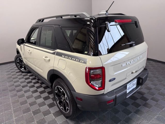 Used 2025 Desert Sand Ford Outer Banks image 12