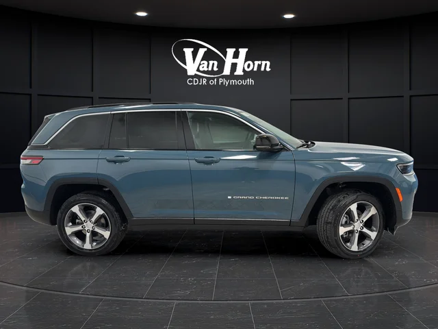 New 2026 Steel Blue Exterior Paint Jeep Limited image 8