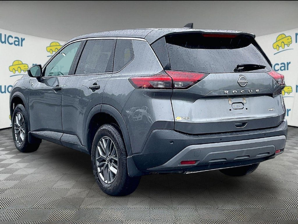 Used 2023 Gun Metallic Nissan S image 4