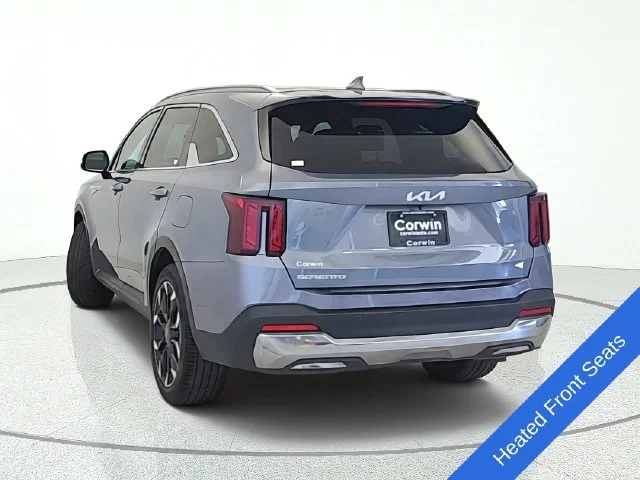 Used 2025 Everlasting Silver Kia EX image 4