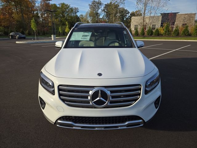 New 2026 Polar White Mercedes-Benz GLB250 image 8