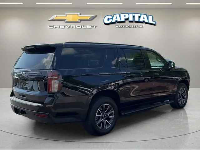 Used 2023 Black Chevrolet Z71 image 5