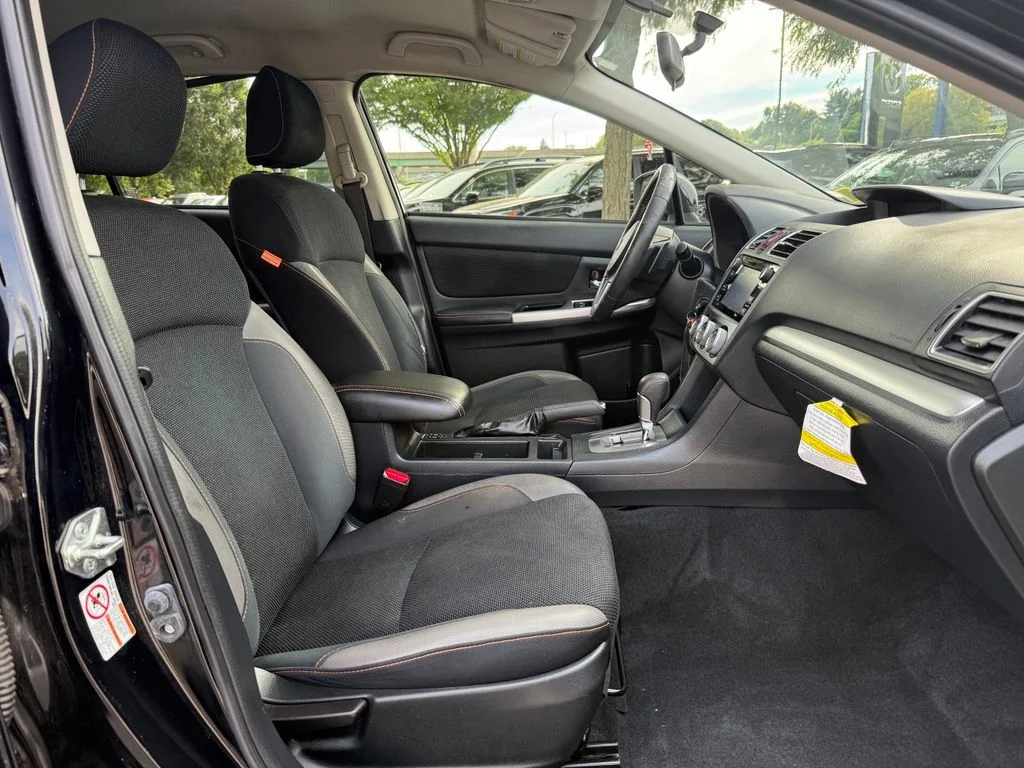 Used 2016 Crystal Black Silica Subaru 2.0i Premium image 29
