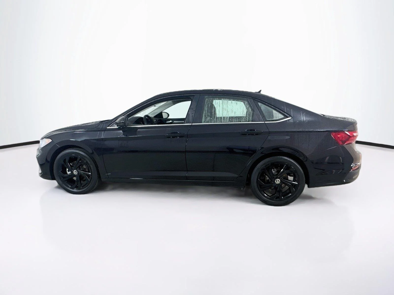 New 2027 Deep Black Pearl Volkswagen SE image 3