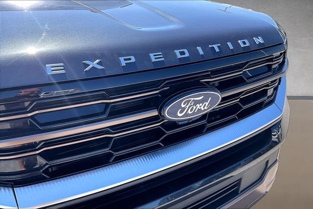 Used 2025 Gray Ford King Ranch image 26