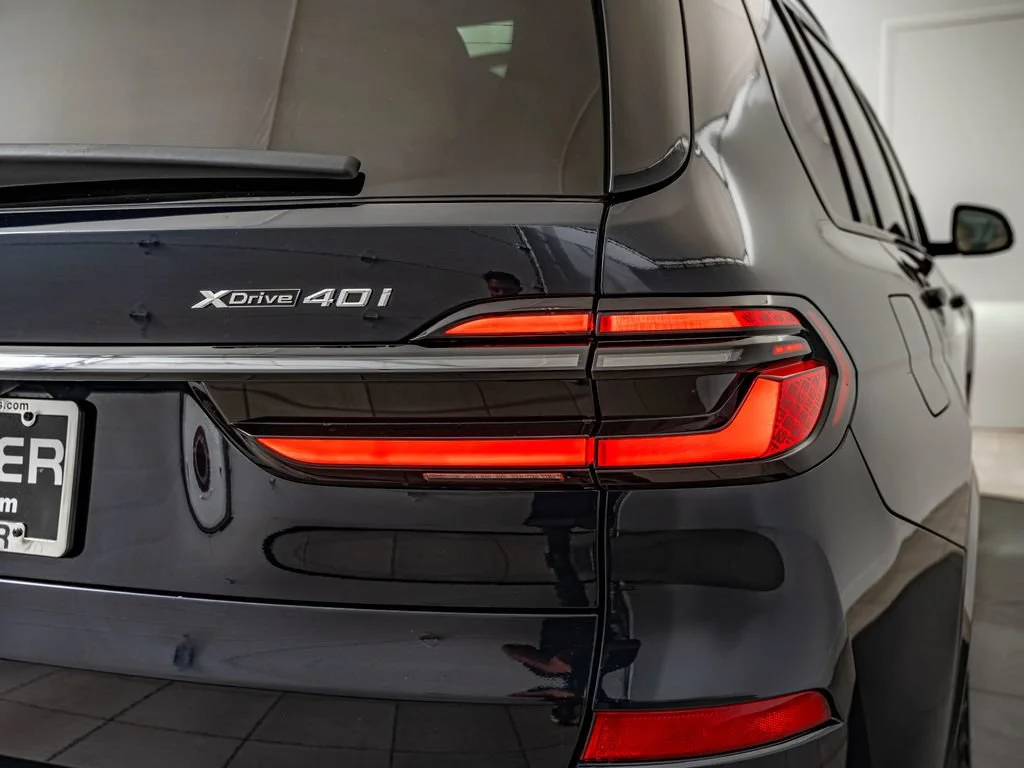 New 2027 Carbon Black Metallic BMW xDrive40i image 15