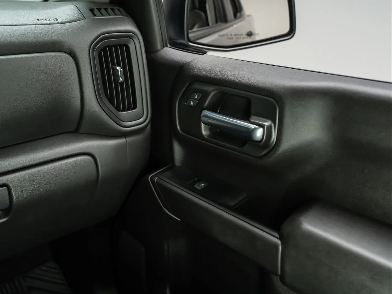 Used 2023 Sterling Gray Metallic Chevrolet 2WD Crew Cab Short Bed Custom image 26