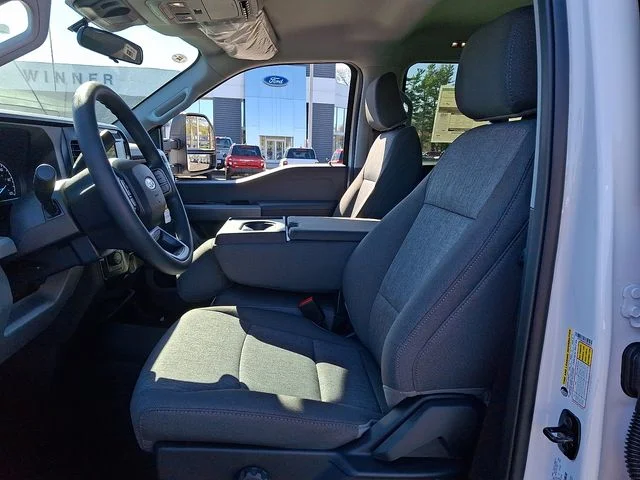 New 2026 Oxford White Ford F-250® XL image 9