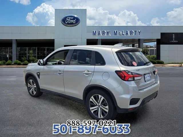 Used 2024 Silver Mitsubishi  image 3