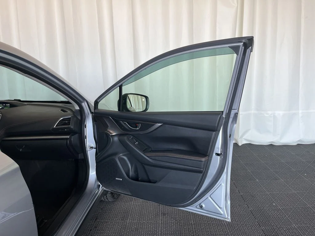Used 2019 Silver Subaru 2.0i Limited image 20