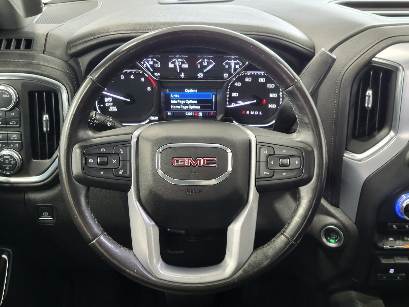 Used 2022 White GMC SLT image 28