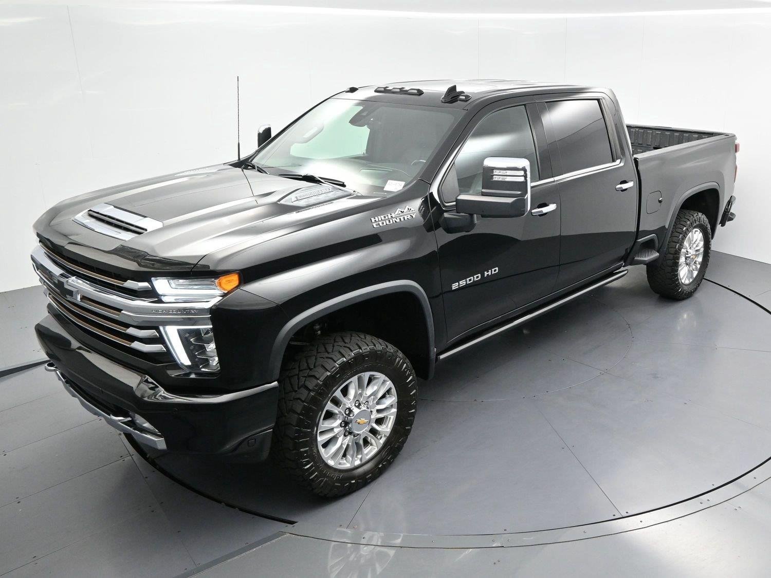 Used 2023 BLACK Chevrolet High Country image 39
