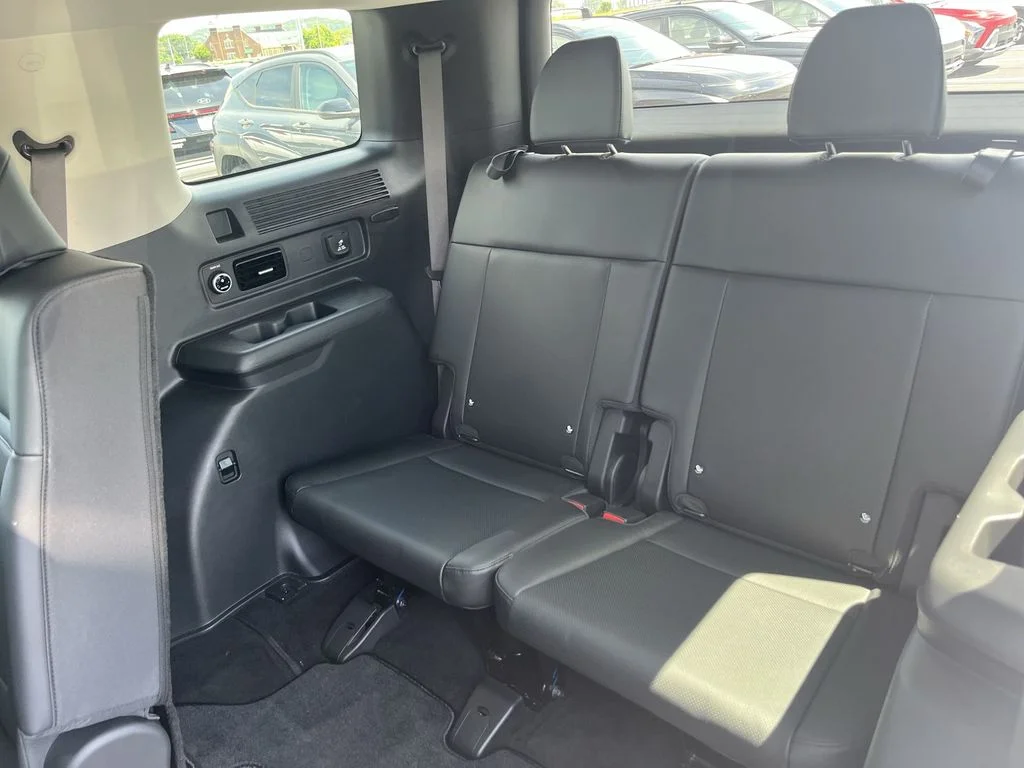Used 2024 White Hyundai XRT image 29