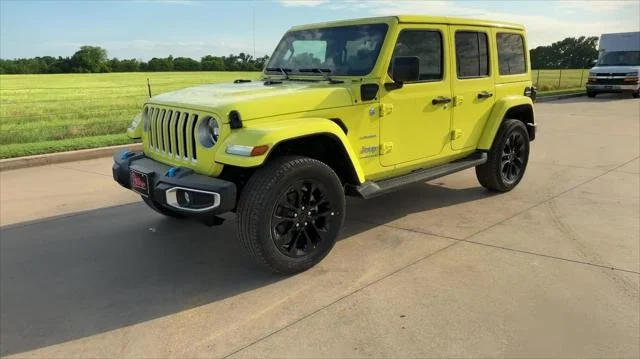 New 2023 High Velocity Clear-Coat Exterior Paint Jeep Sahara 4xe image 4