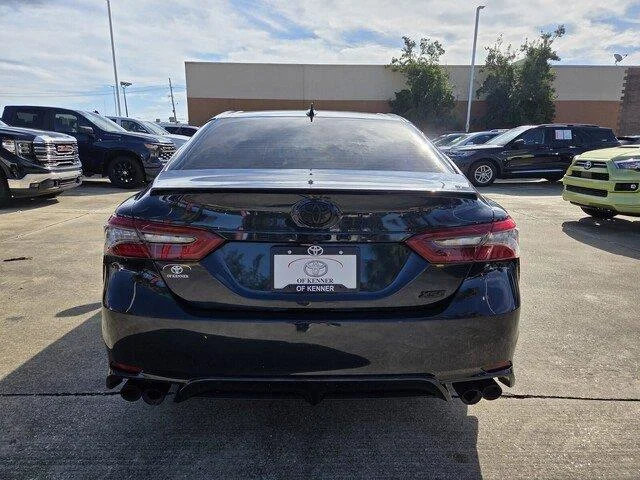 Used 2021 Galactic Aqua Mica Toyota XSE image 4