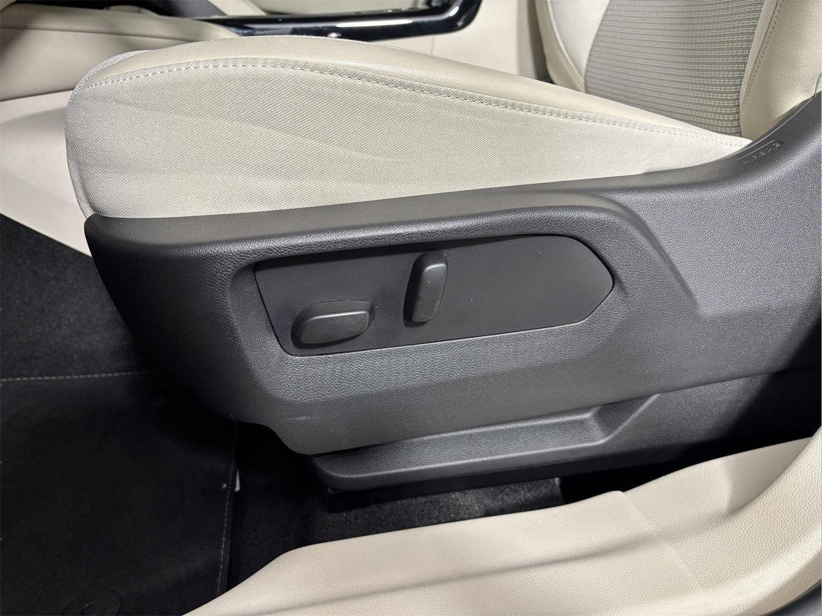 Used 2023 Moonstone Gray Metallic Buick Preferred image 13