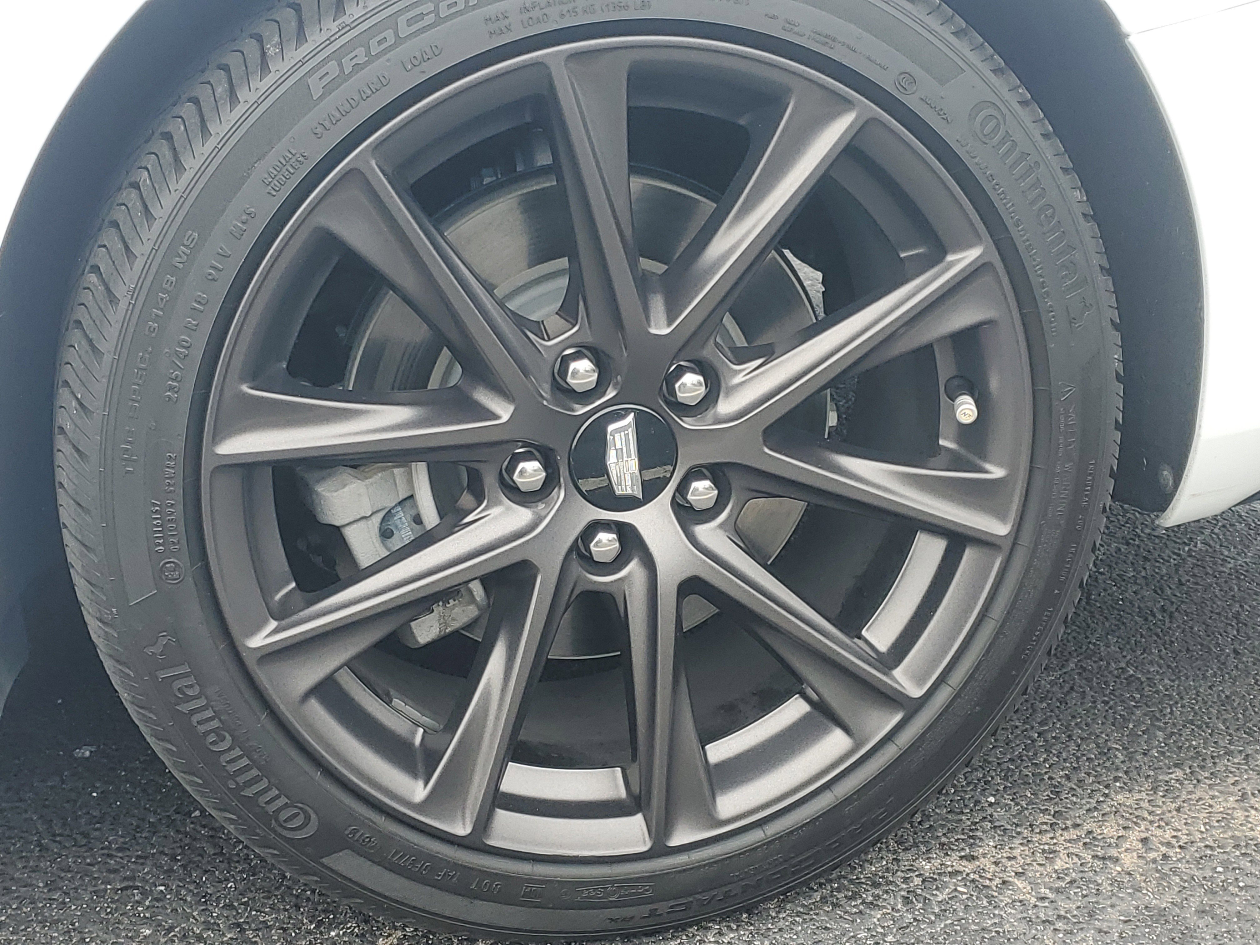 Used 2020 Summit White Cadillac Sport image 5