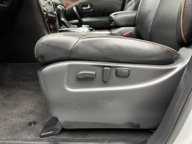 Used 2020 Brilliant Silver Metallic Nissan SL image 11