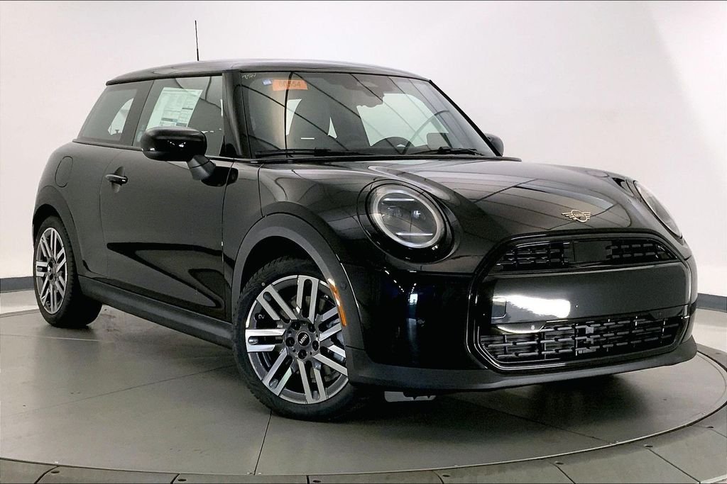 New 2026 Midnight Black II Metallic MINI Signature Plus image 1